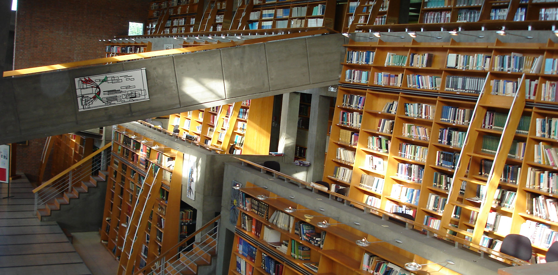 Biblioteca Central Juan Filloy